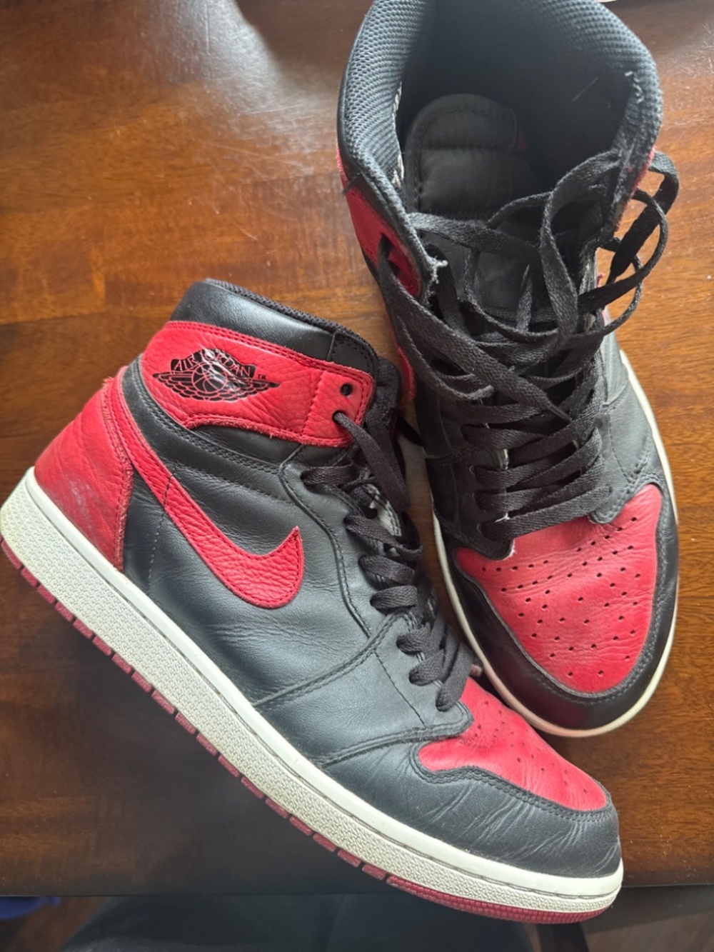 Nike Air Jordan 1 Retro High OG "Bred" aka "BANNED"